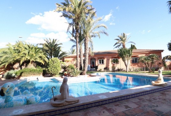 Detached Villa - Resale - Torrevieja - 123Y-31565