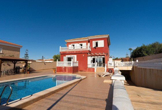 Detached Villa - Resale - Torrevieja - Aguas Nuevas