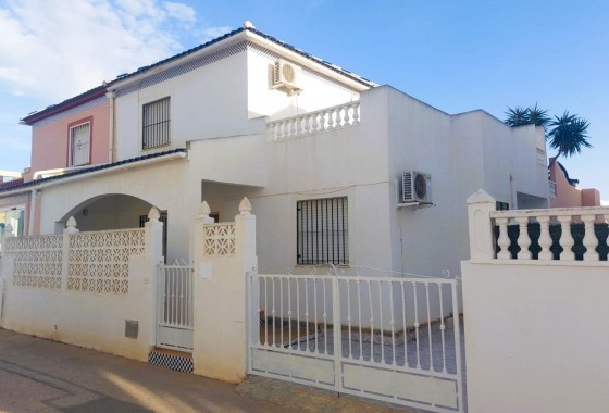 Detached Villa - Resale - Torrevieja - La siesta