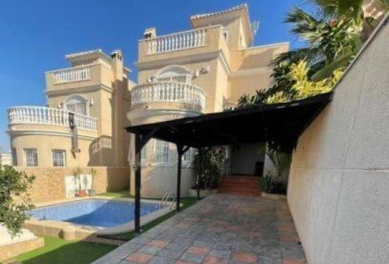 Detached Villa - Resale - Torrevieja - Los altos