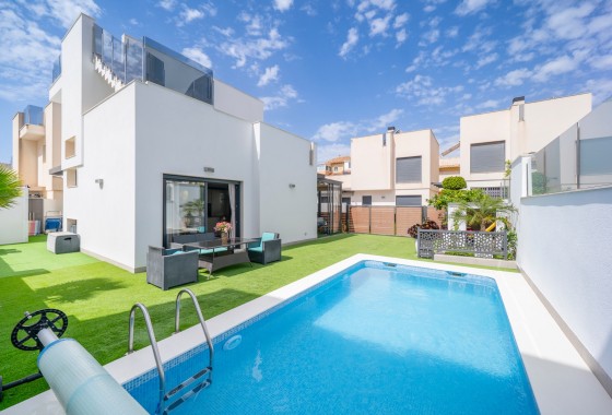 Detached Villa - Resale - Torrevieja - Torrevieja