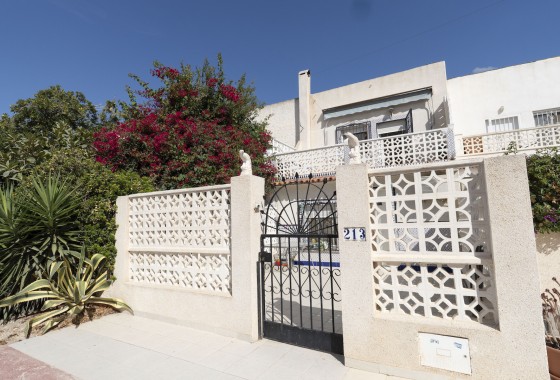 Maison mitoyenne - Revente - Torrevieja - 123T-82230