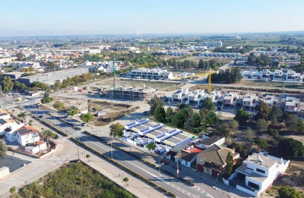 Obra nueva - Adosado - Dolores - Sector 3