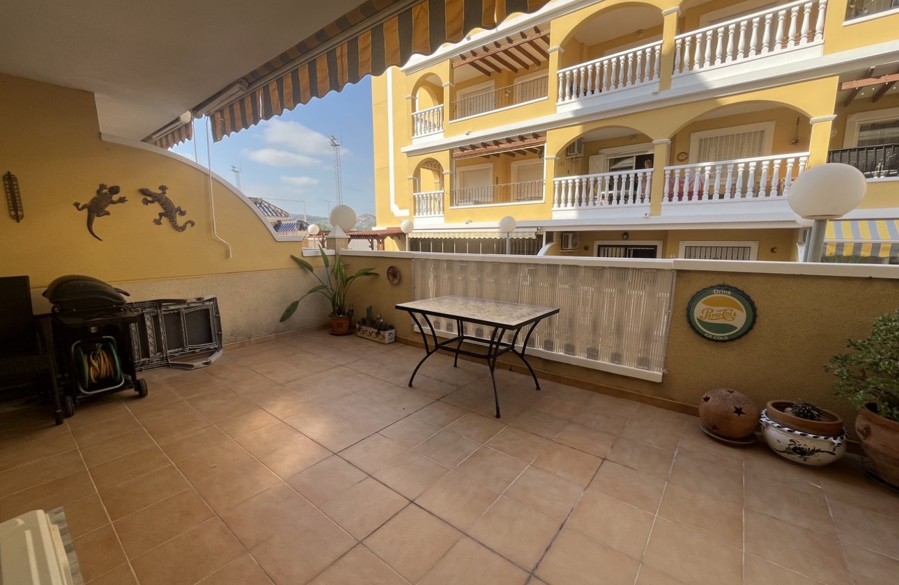 Resale - Apartamento - Algorfa