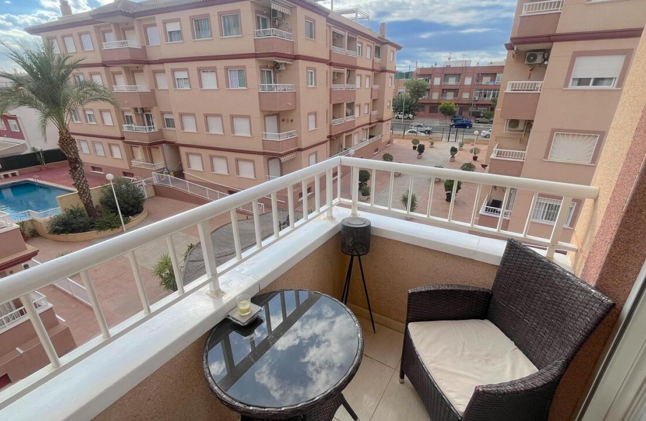 Resale - Apartment - Algorfa