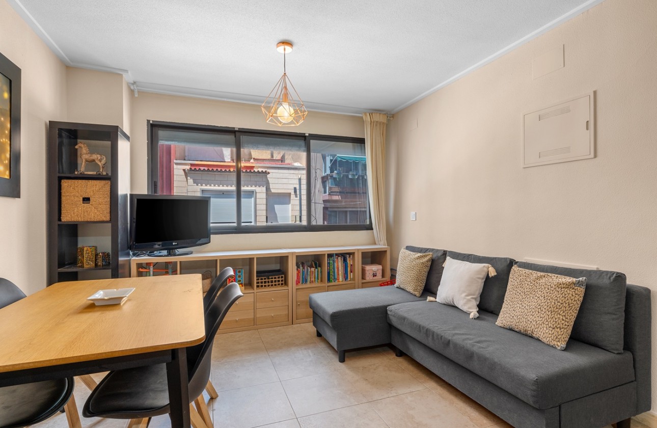 Resale - Apartment - Alicante - Carolinas Bajas