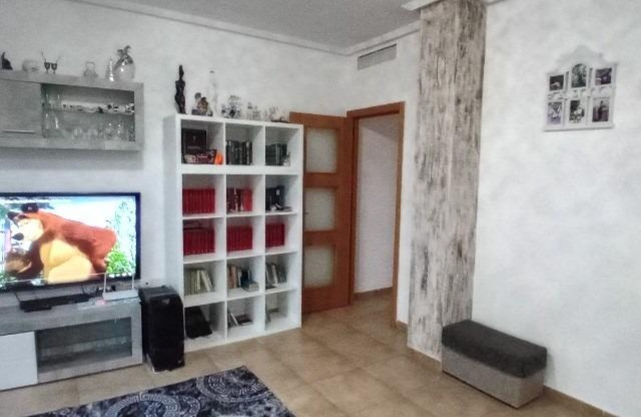 Resale - Apartment - Almoradí - Center