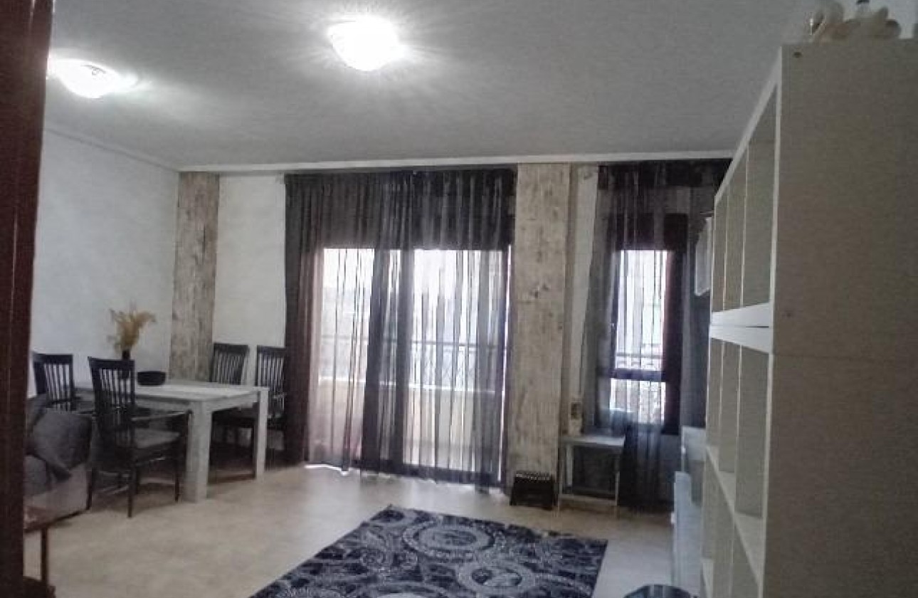 Resale - Apartment - Almoradí - Center