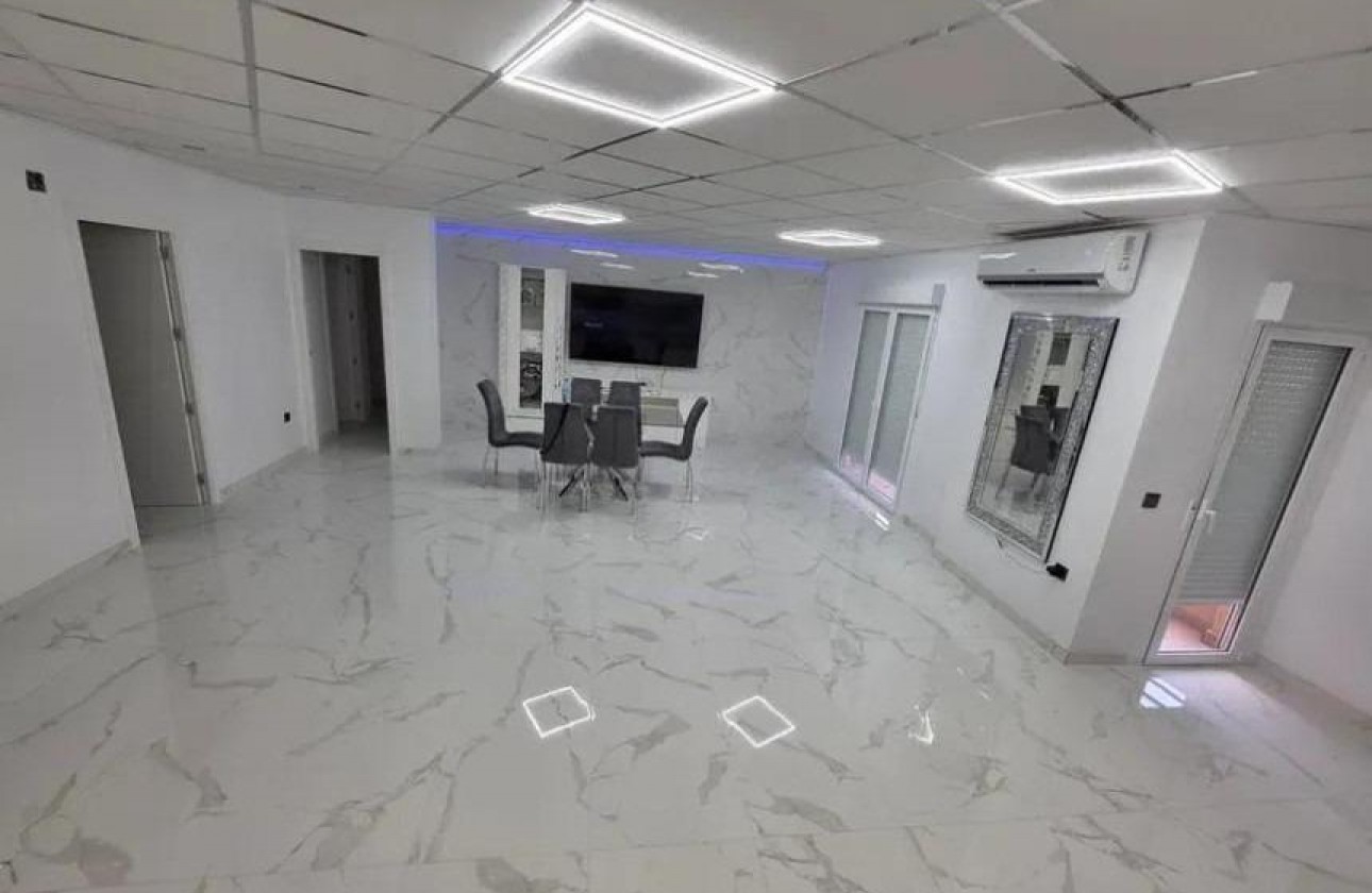 Resale - Apartment - Almoradí - Centro urbano 2