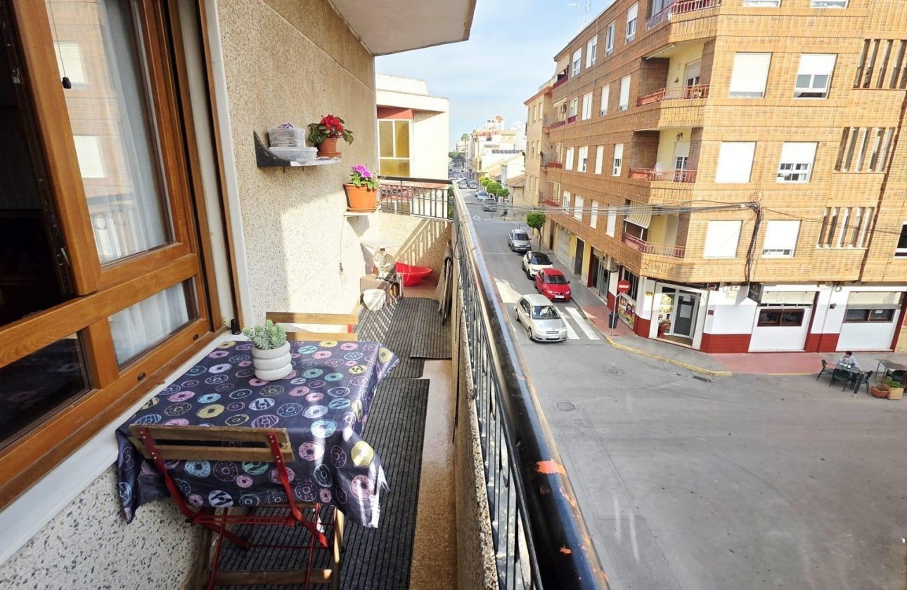Resale - Apartment - Almoradí - Centro urbano 2