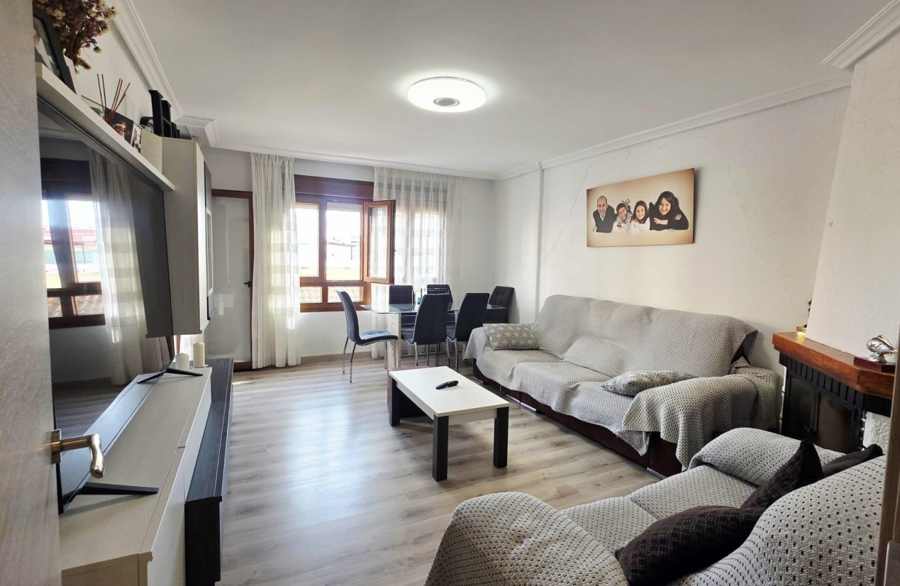 Resale - Apartment - Almoradí - Centro urbano 2