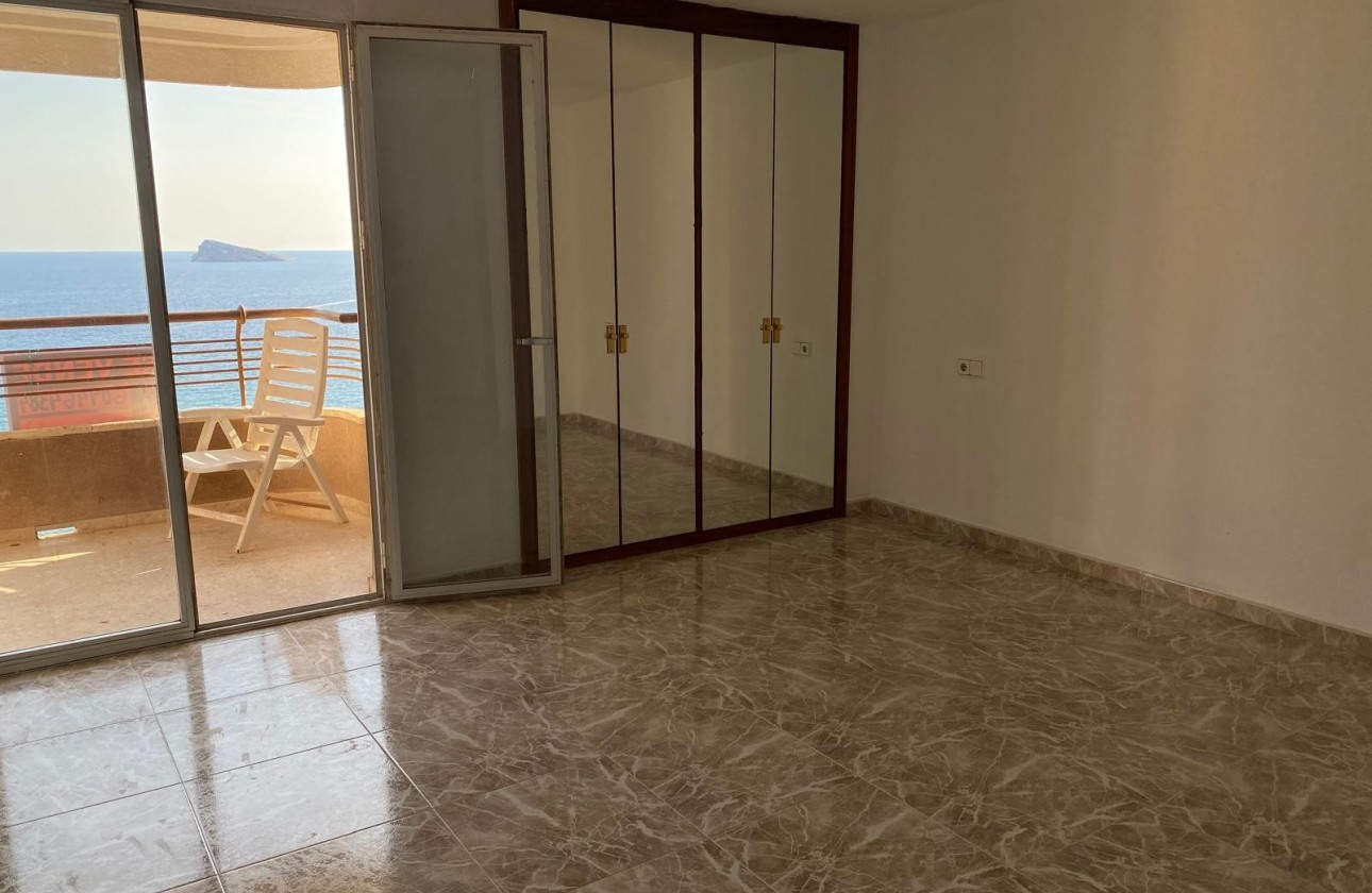 Resale - Apartment - Benidorm - 1ª Linea De Playa