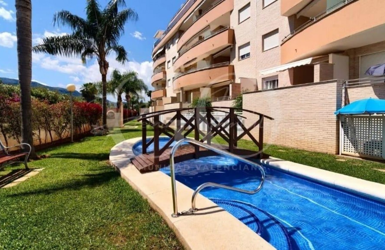 Resale - Apartment - Denia