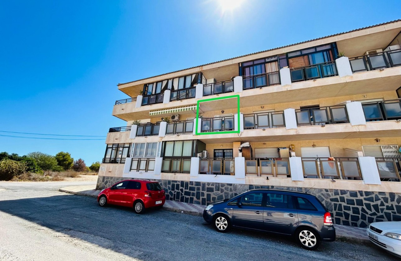 Resale - Apartment - El Chaparral - Inland