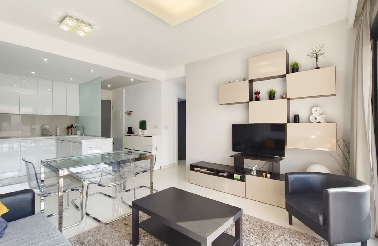 Resale - Apartment - Mil Palmeras