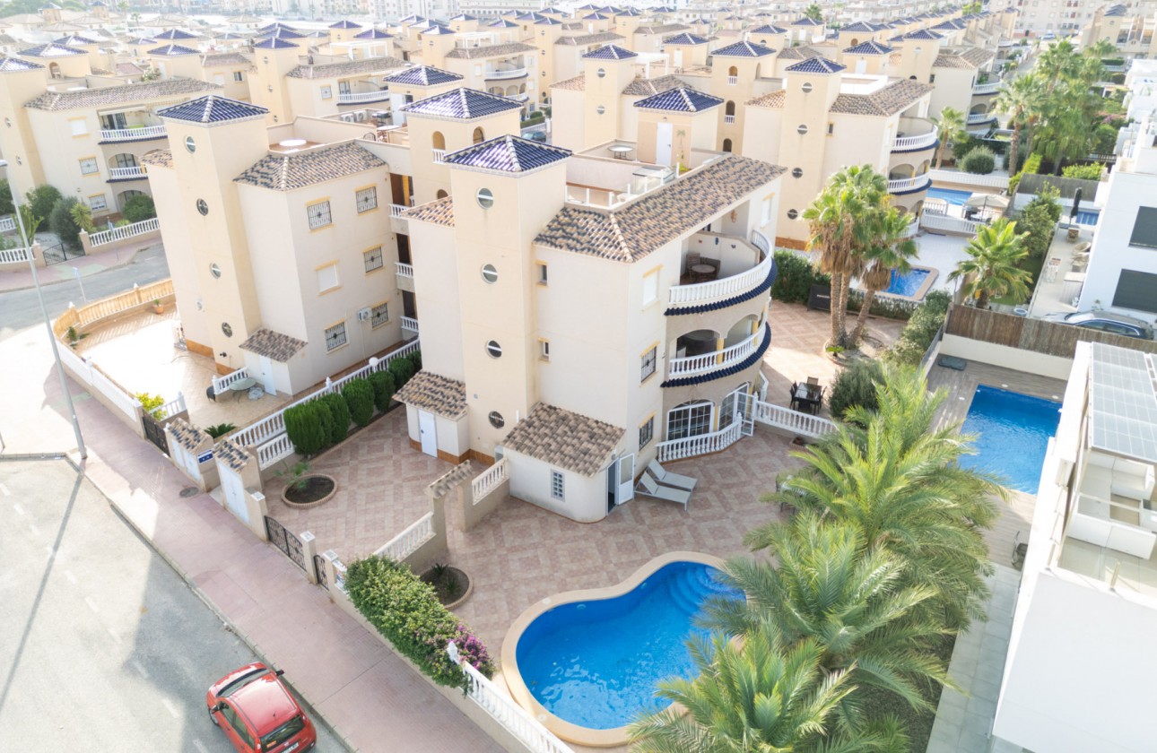 Resale - Apartment - Orihuela Costa - Cabo Roig