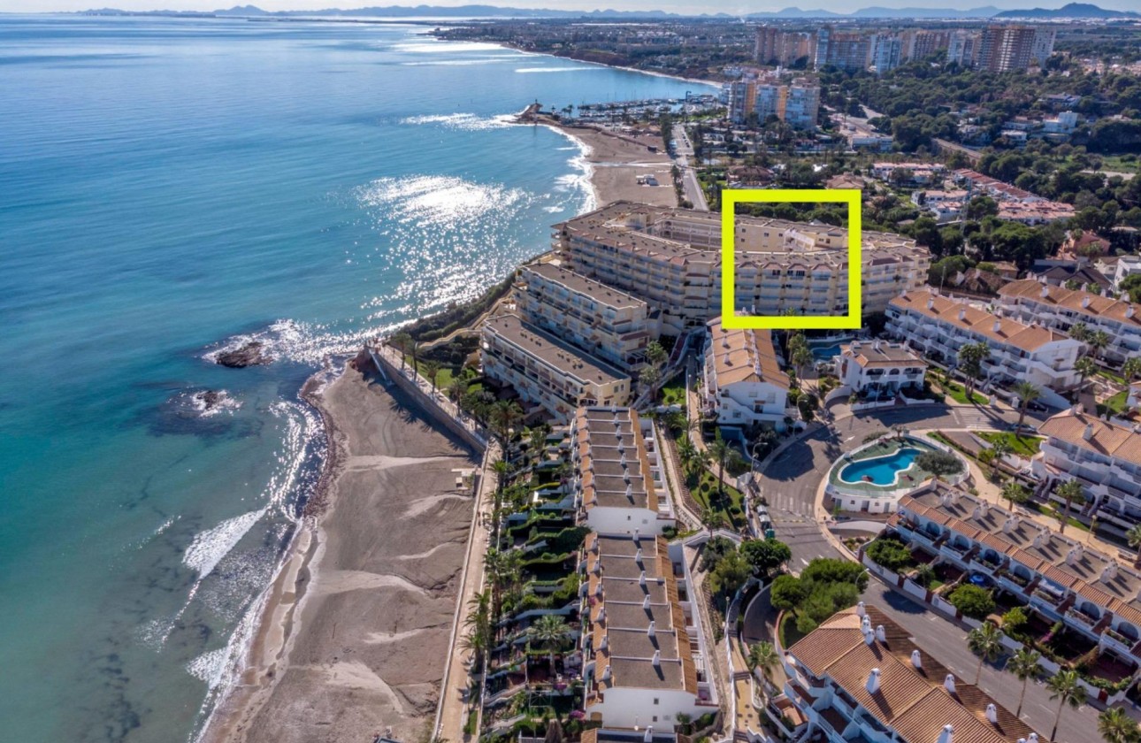 Resale - Apartment - Orihuela Costa - Campoamor