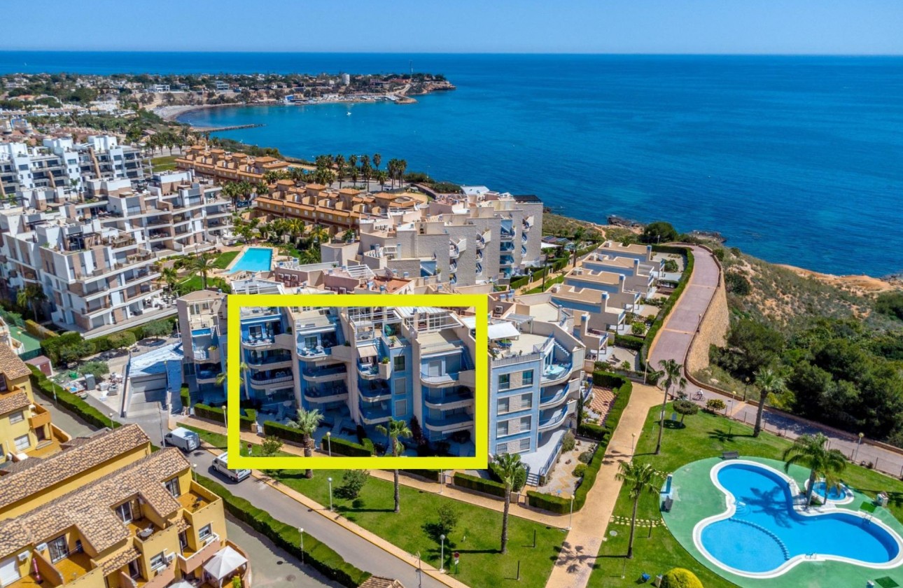 Resale - Apartment - Orihuela Costa - Campoamor