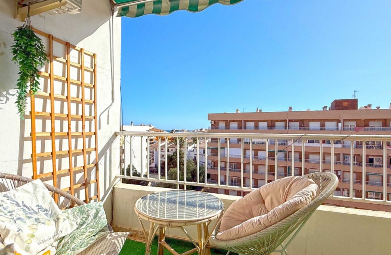 Resale - Apartment - Orihuela Costa - Costa Blanca