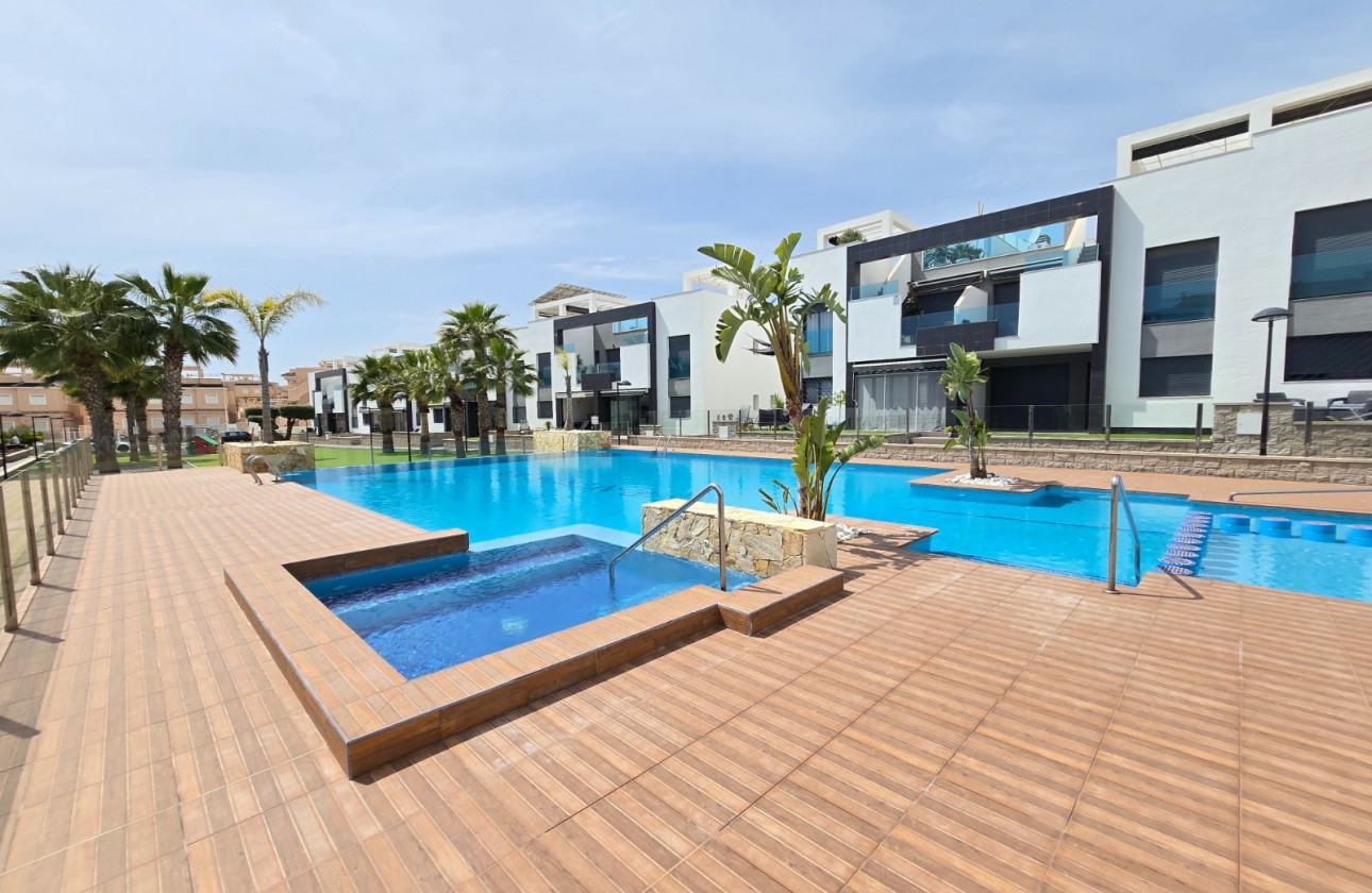 Resale - Apartment - Orihuela Costa - Costa Blanca