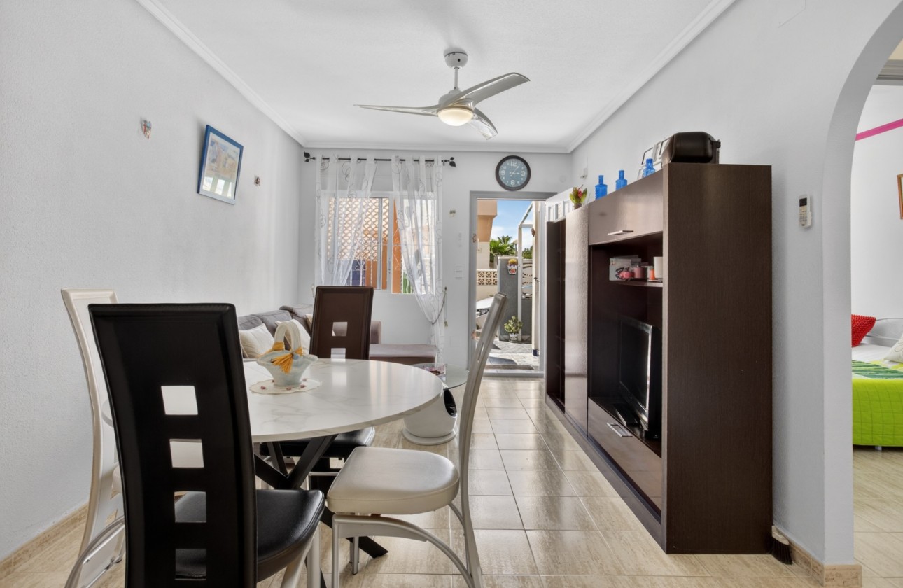 Resale - Apartment - Orihuela Costa - Costa Blanca