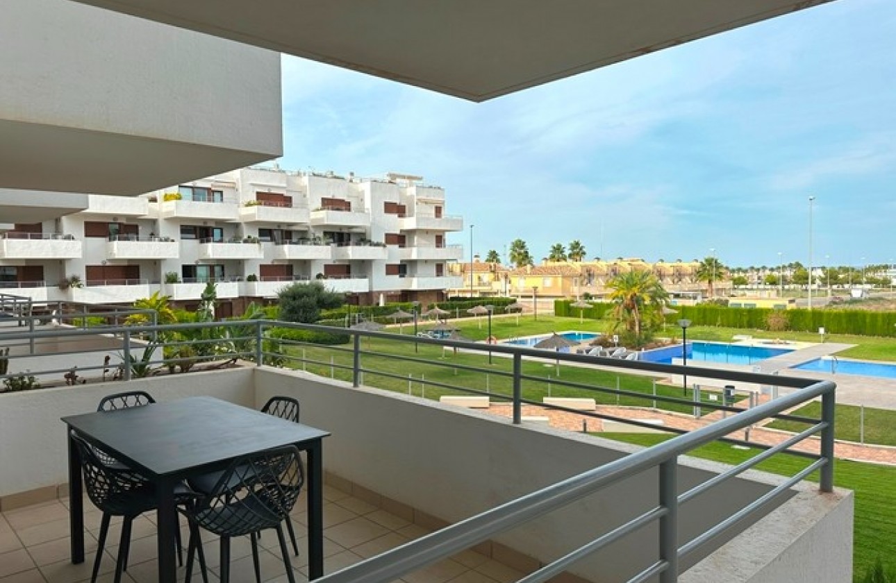 Resale - Apartment - Orihuela Costa - Dehesa de Campoamor