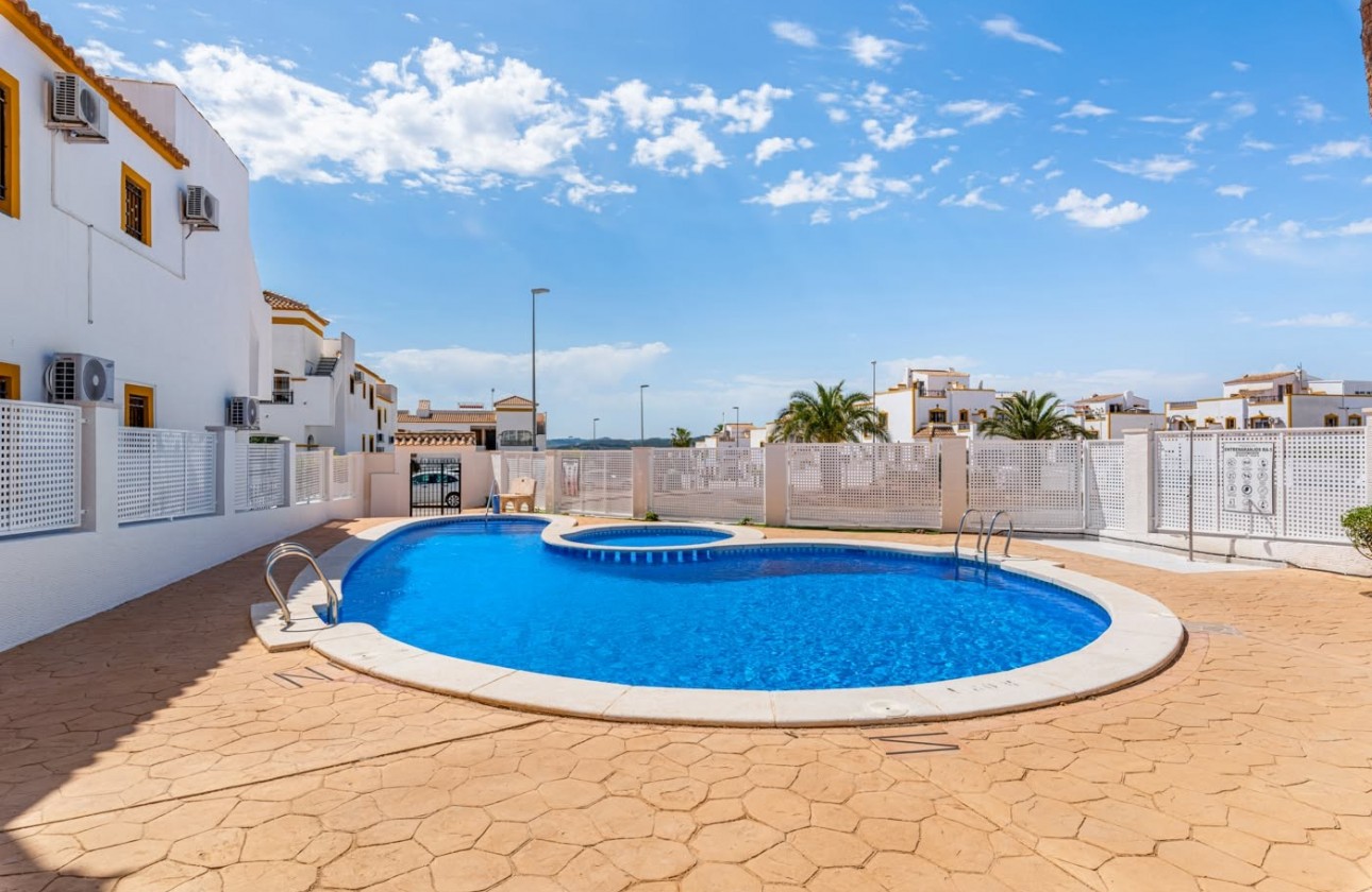 Resale - Apartment - Orihuela Costa - Entre Naranjos Vistabella