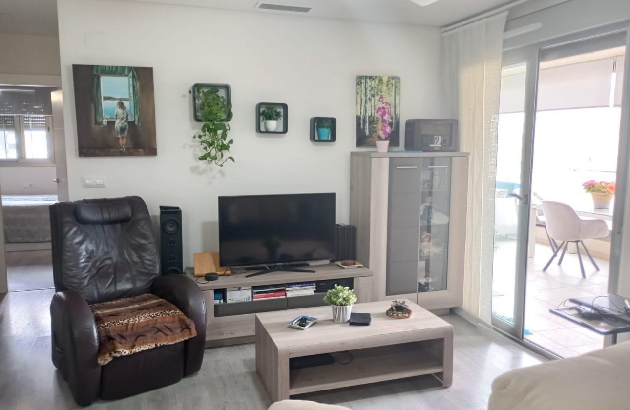 Resale - Apartment - Orihuela Costa - La Zenia