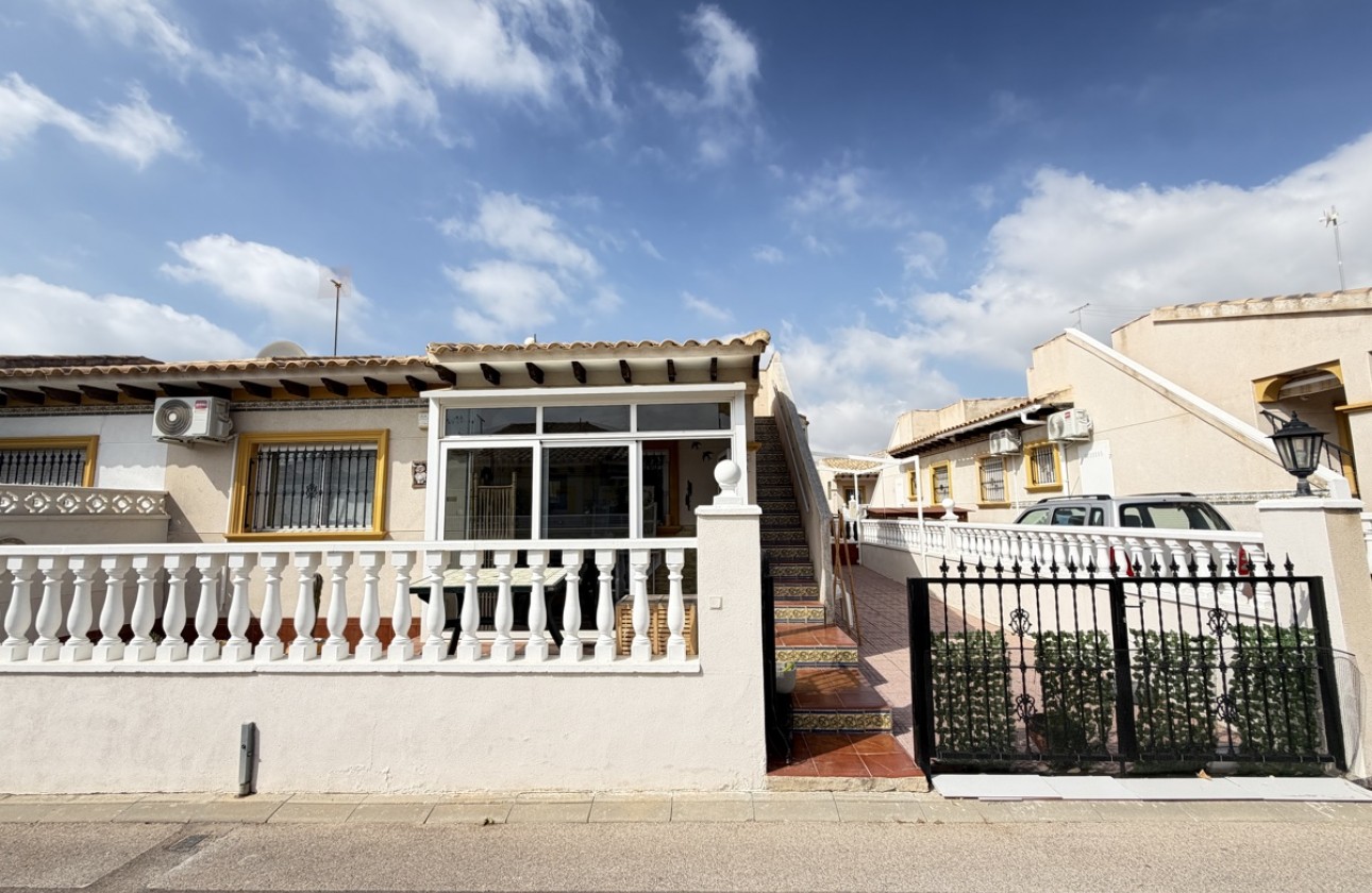 Resale - Apartment - Orihuela Costa - La Zenia