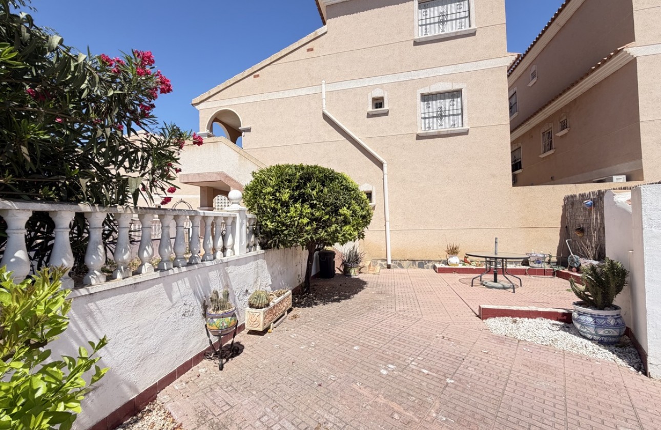 Resale - Apartment - Orihuela Costa - La Zenia