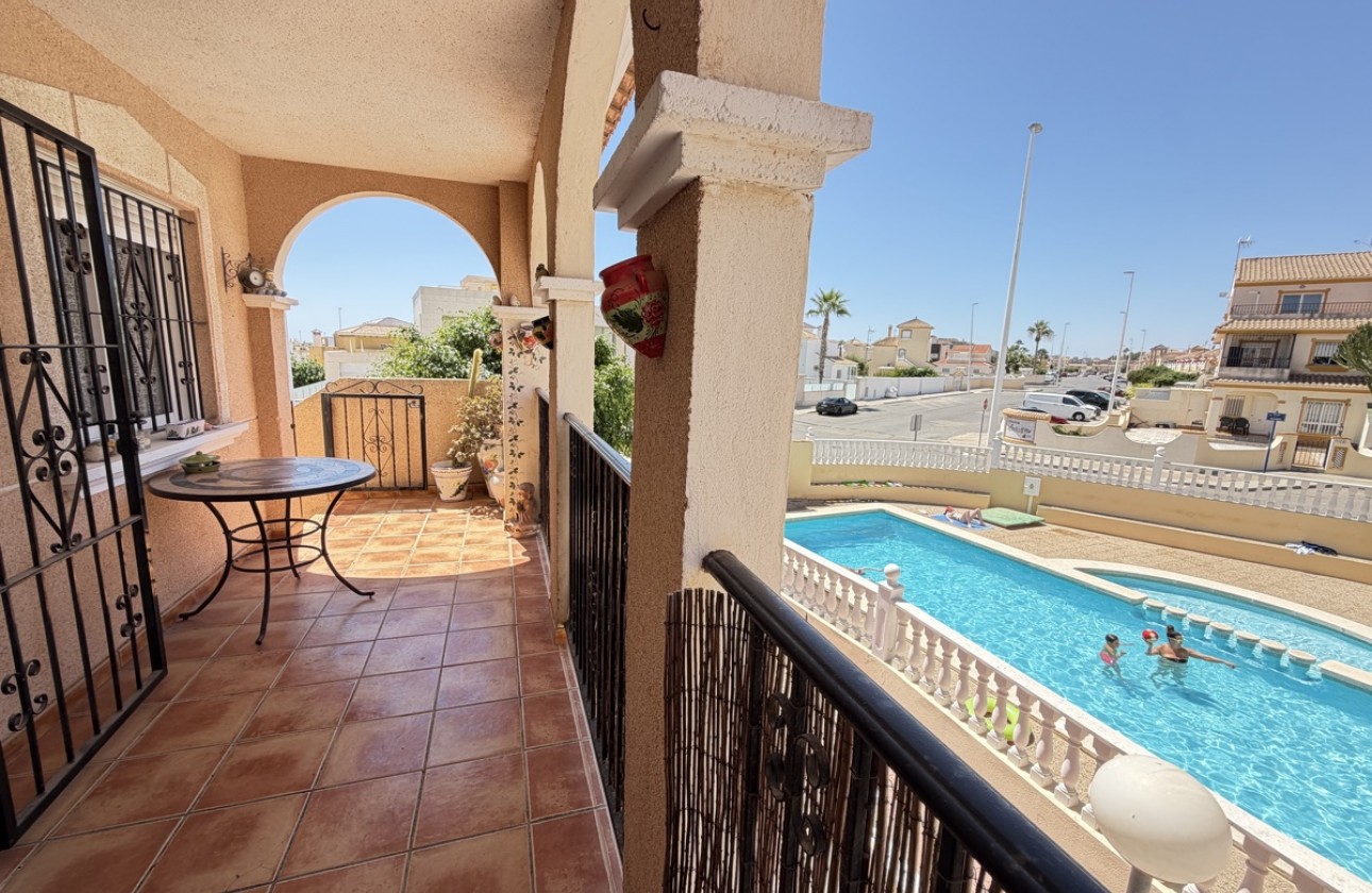Resale - Apartment - Orihuela Costa - La Zenia