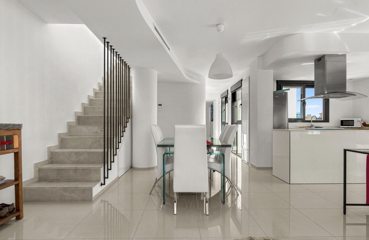Resale - Apartment - Orihuela Costa - La Zenia