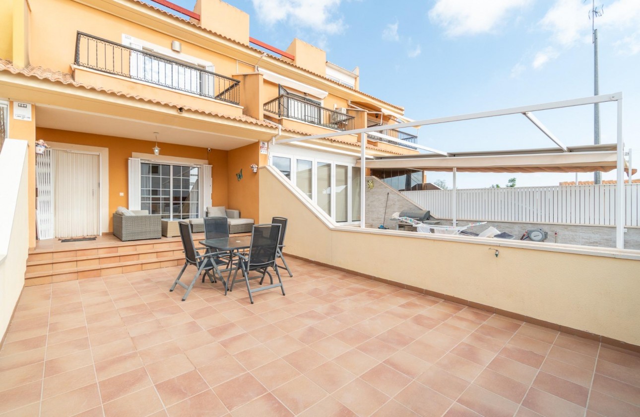 Resale - Apartment - Orihuela Costa - Los Dolses