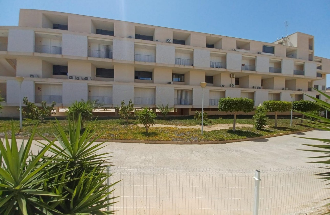 Resale - Apartment - Orihuela Costa - Los Dolses