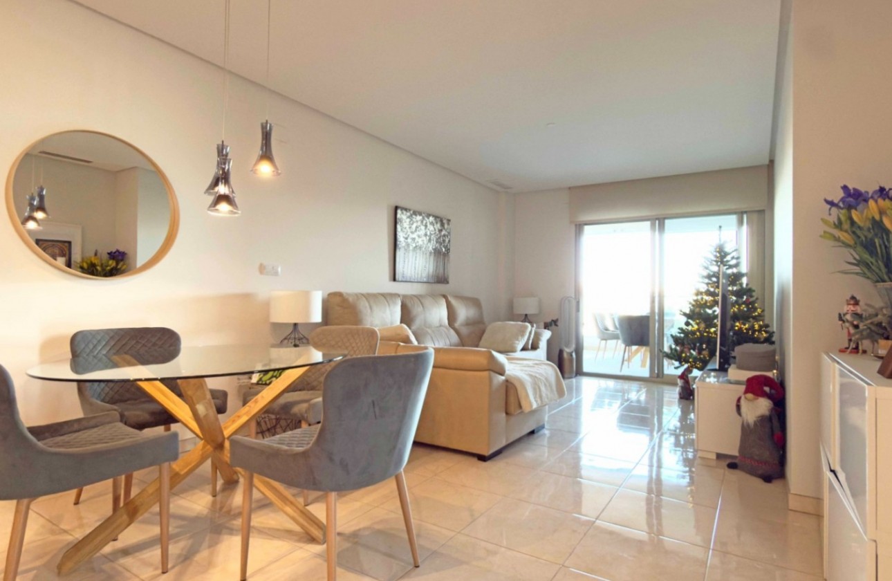 Resale - Apartment - Orihuela Costa - Los Dolses