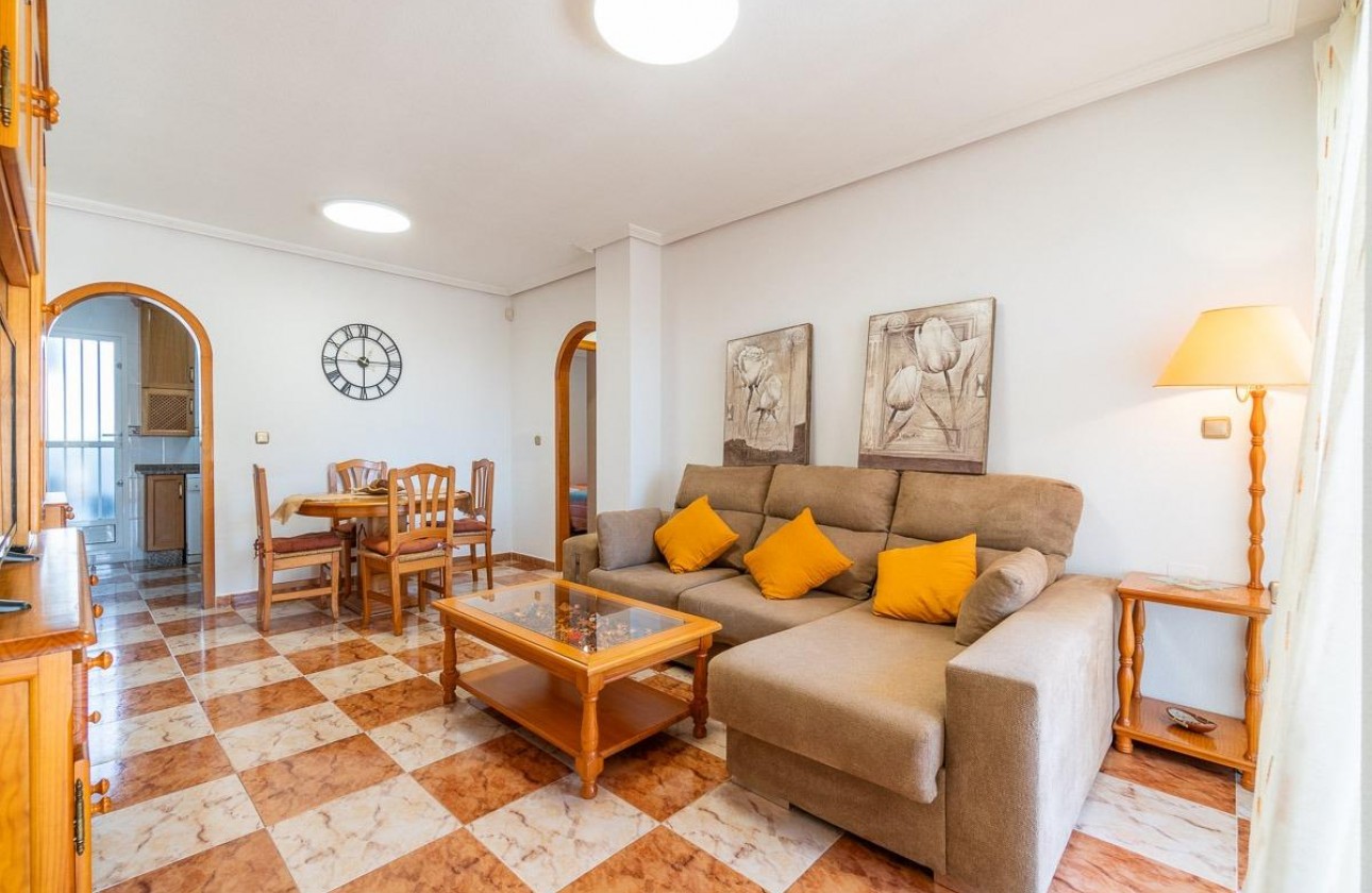 Resale - Apartment - Orihuela Costa - Montezenia