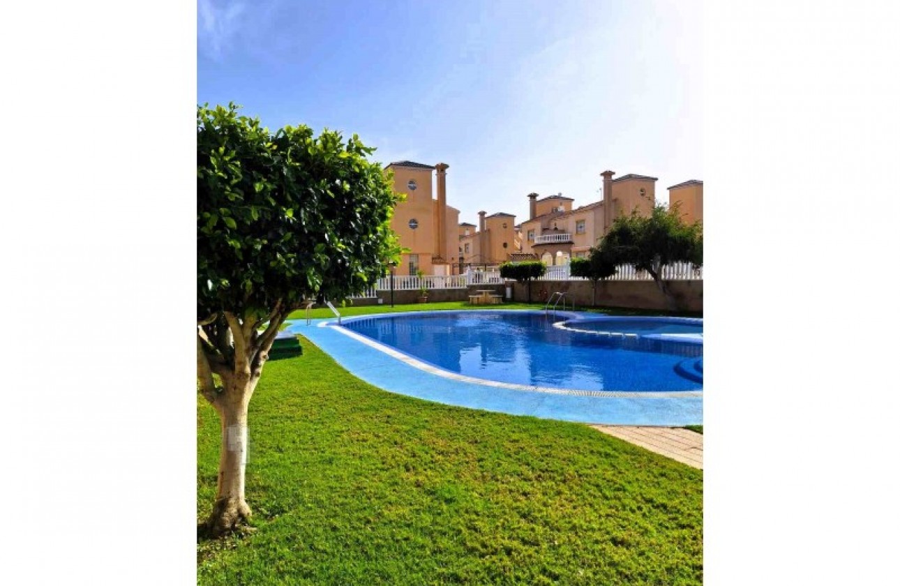Resale - Apartment - Orihuela Costa - Orihuela