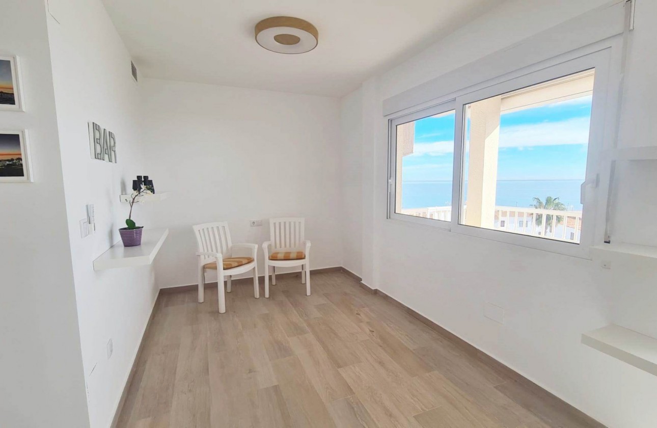 Resale - Apartment - Orihuela Costa - Playa Flamenca Beach