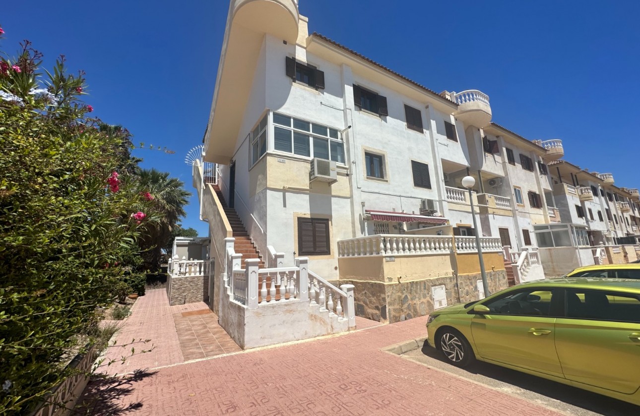 Resale - Apartment - Orihuela Costa - Playa Flamenca