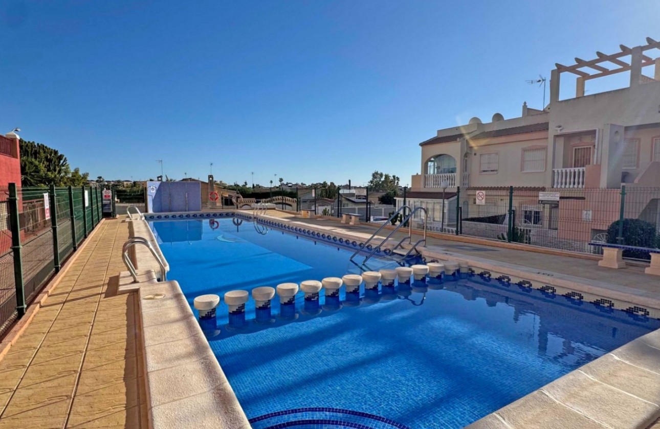 Resale - Apartment - Orihuela Costa - Playa Flamenca
