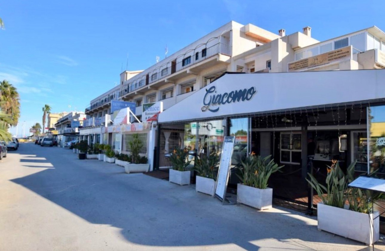 Resale - Apartment - Orihuela Costa - Punta Prima