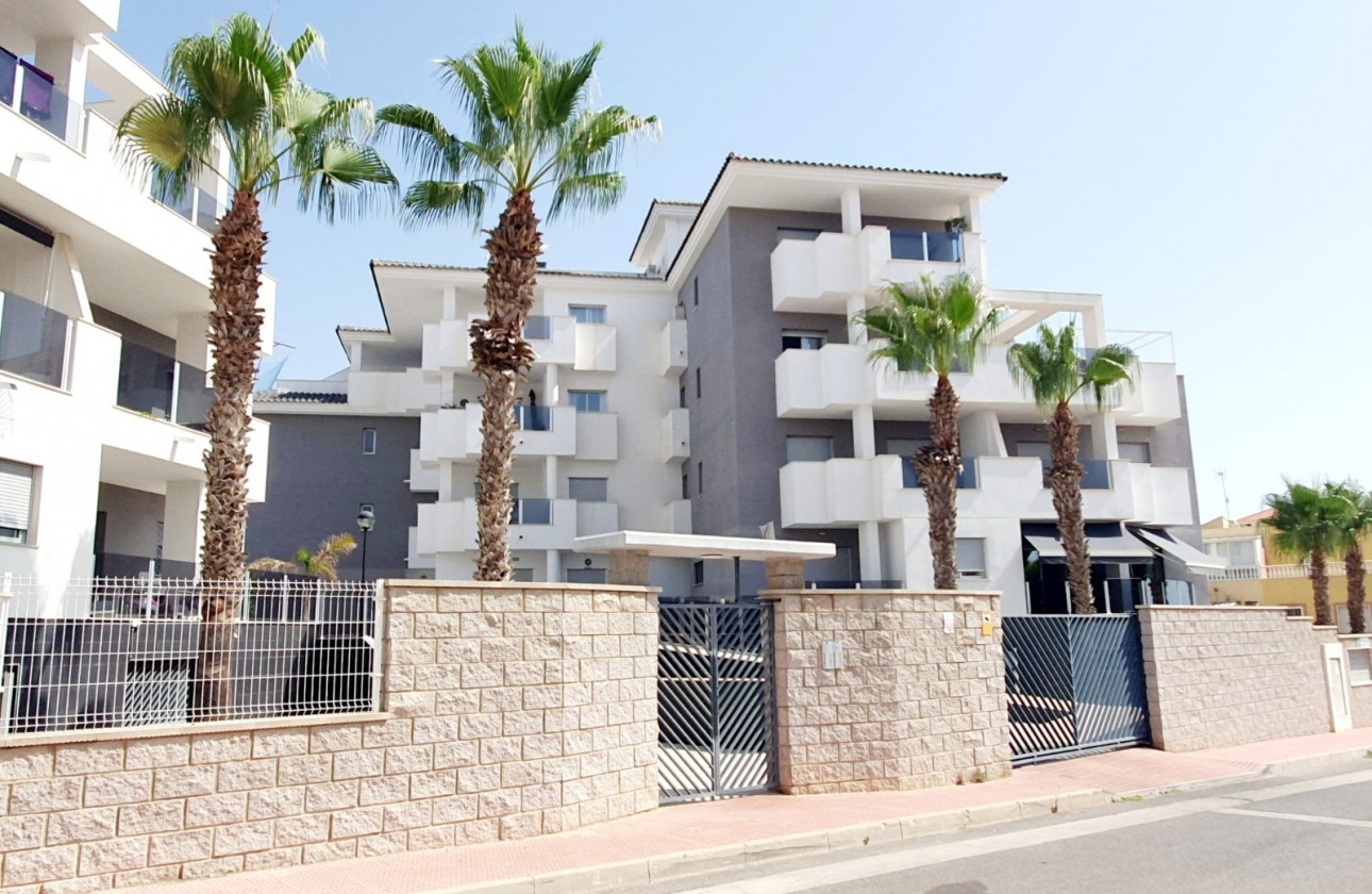 Resale - Apartment - Orihuela Costa - Villamartín-Las Filipinas