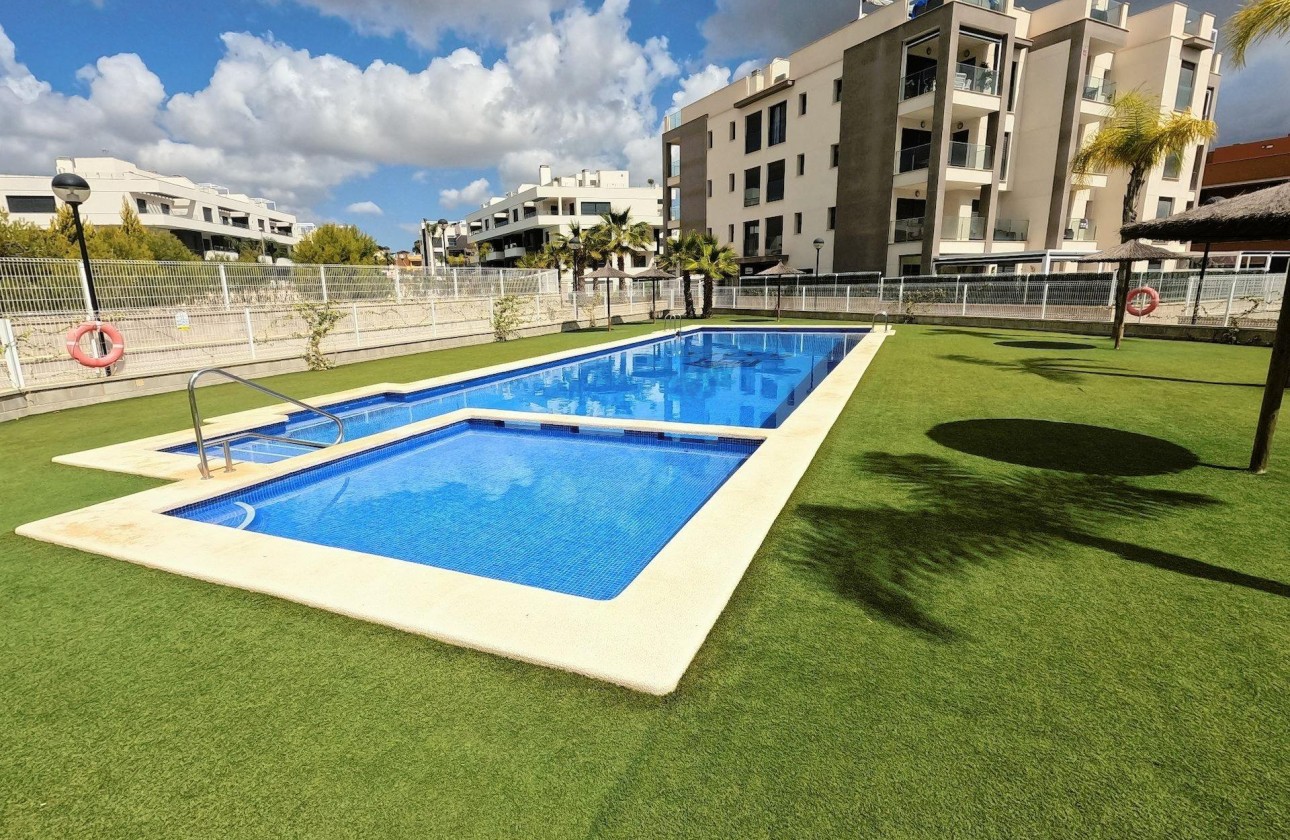 Resale - Apartment - Orihuela Costa - Villamartín