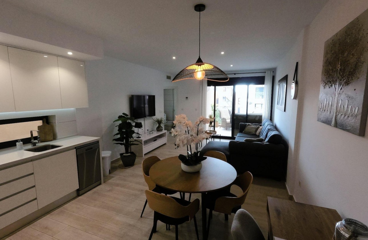 Resale - Apartment - Orihuela Costa - Villamartín