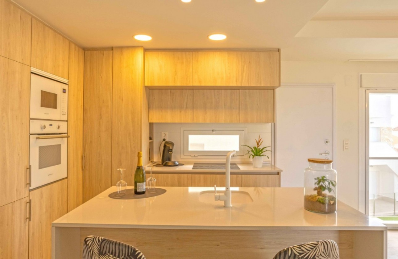 Resale - Apartment - Orihuela Costa - Villamartín