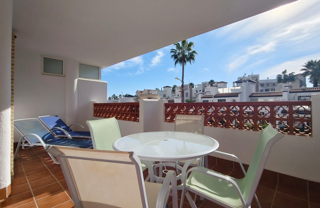 Resale - Apartment - Orihuela Costa - Villamartín
