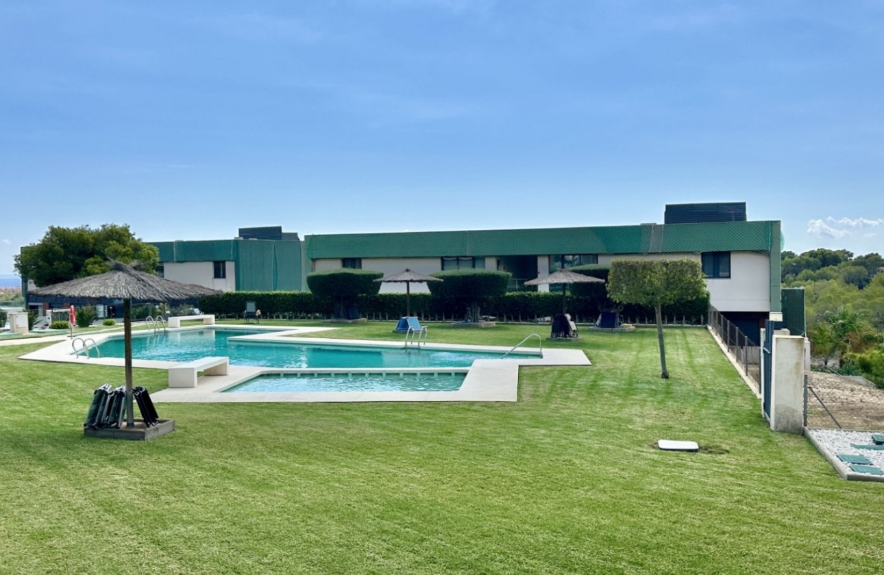 Resale - Apartment - Orihuela Costa - Villamartín