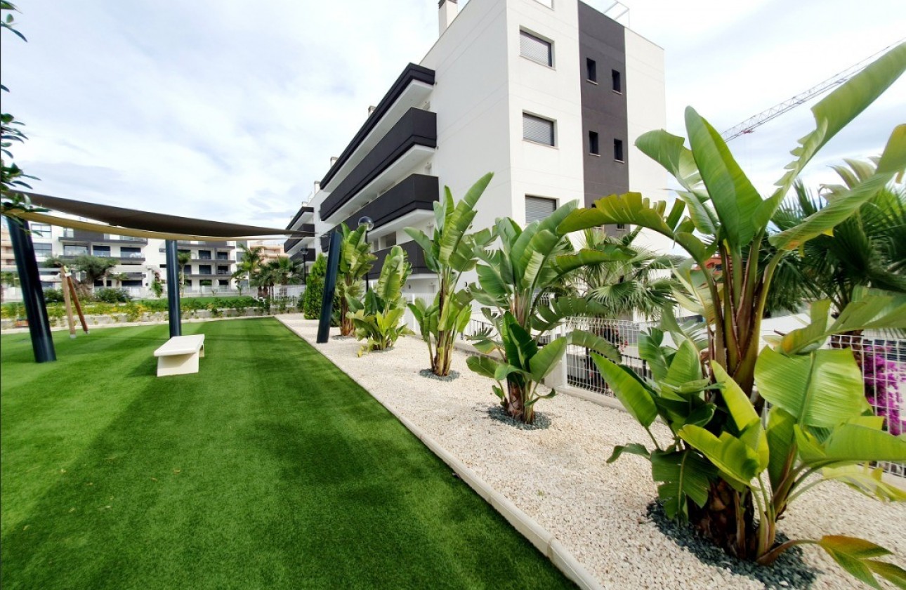 Resale - Apartment - Orihuela Costa - Villamartín