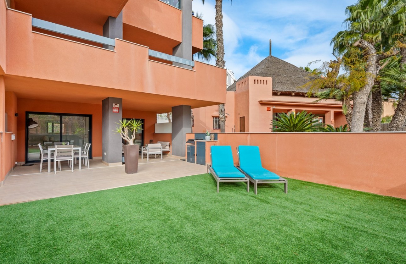Resale - Apartment - Orihuela Costa - Villamartín