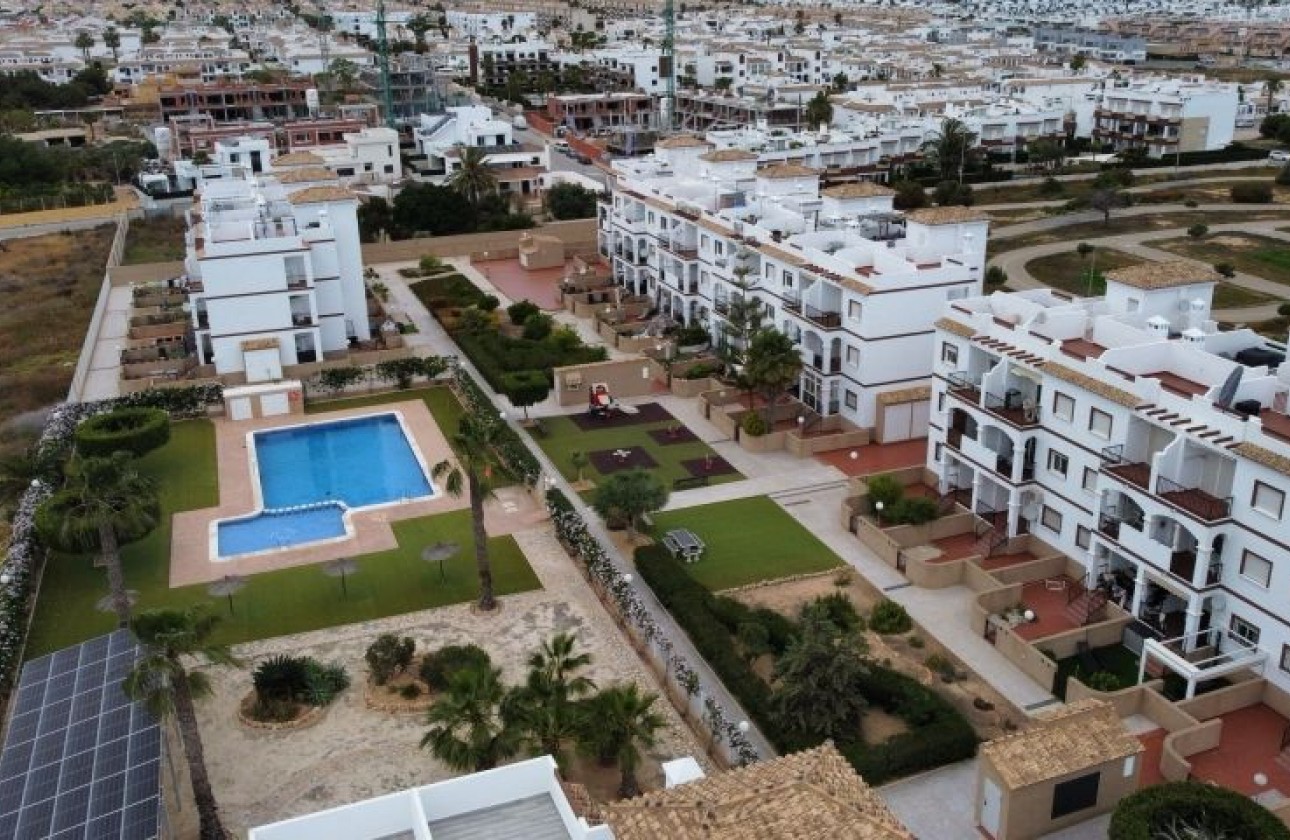 Resale - Apartment - Orihuela Costa